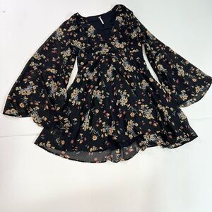Free People Dress Womens Medium Black Floral V-Neck Wrap Bell-Sleeve whimsigoth